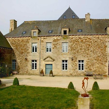 Gite La Passerelle - Manoir Le Plessix Madeuc コルスル エクステリア 写真